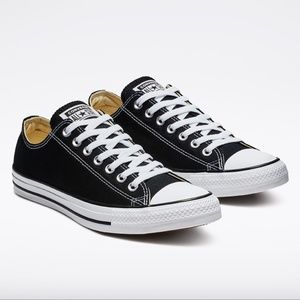 NEVER WORN Converse Chuck Taylor All Star Low Top